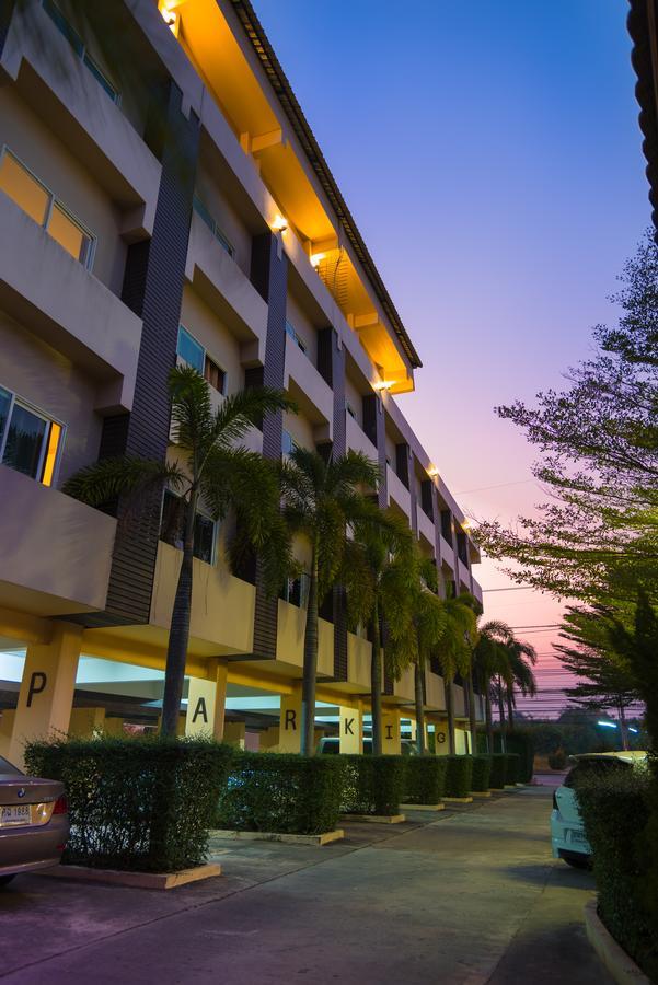 The Square Rayong Hotel Ngoại thất bức ảnh